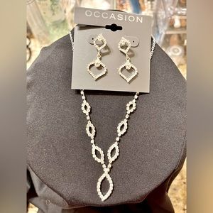 Sparkly cubic zirconia special occasion necklace and earrings set